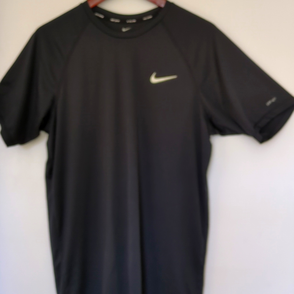 Men's Nike Swim Dri Fit Short Sleeve Tee (L)